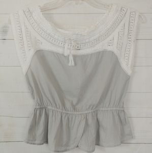 HD in Paris Dove's Wing Peplum Blouse 00